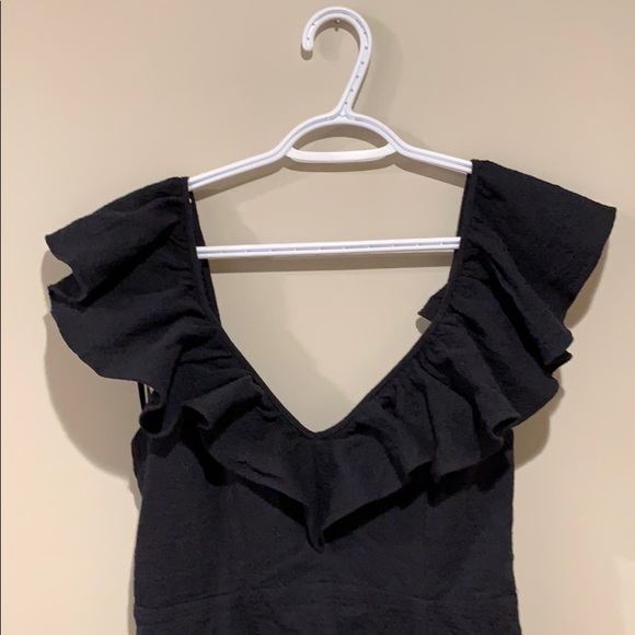 🆕 Minkpink “Frills” Little Black Dress - Women’s Size Medium - Picture 4 of 6